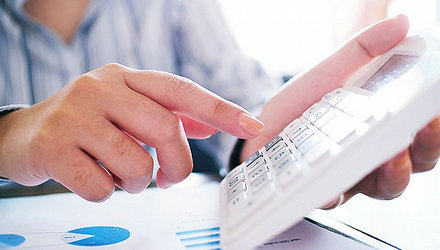 媒体管家: 财政部:1—11月全国一般公共预算收入199010亿元,同比下降0.6%