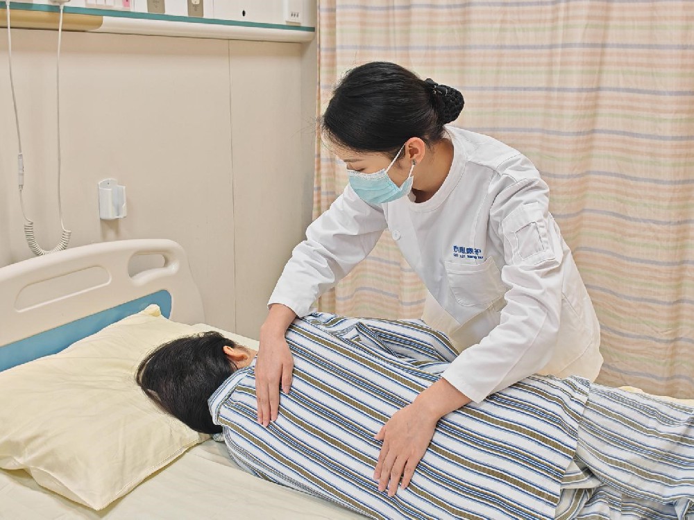 媒体管家： 泰心康护：探索免陪照护之路 推动前沿科技服务应用落地