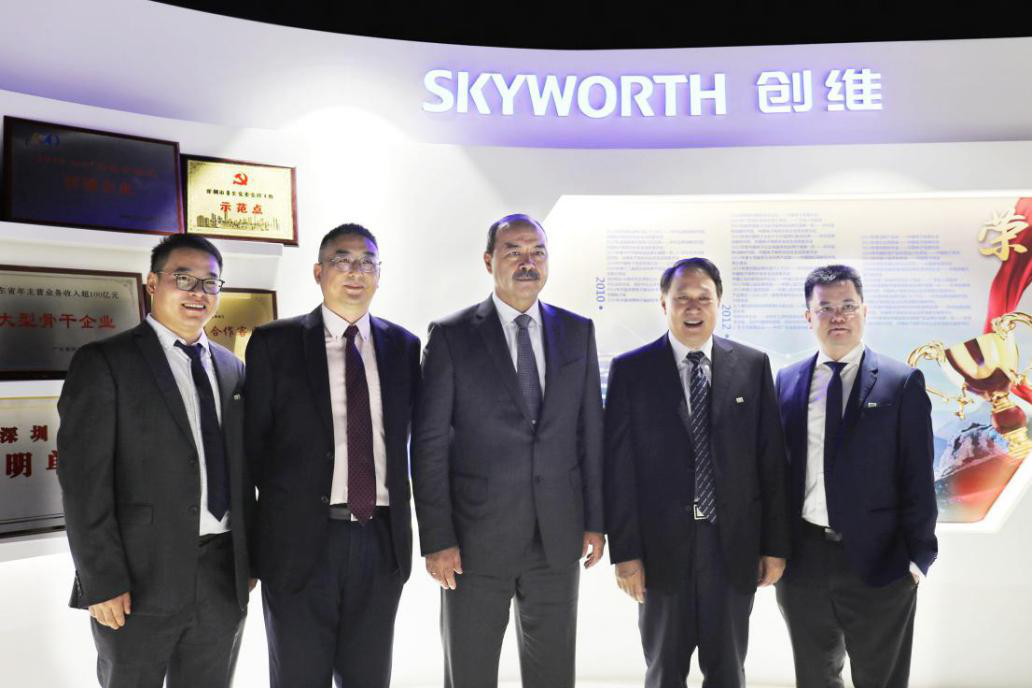 感受中国科技,乌兹别克斯坦总理点赞创维