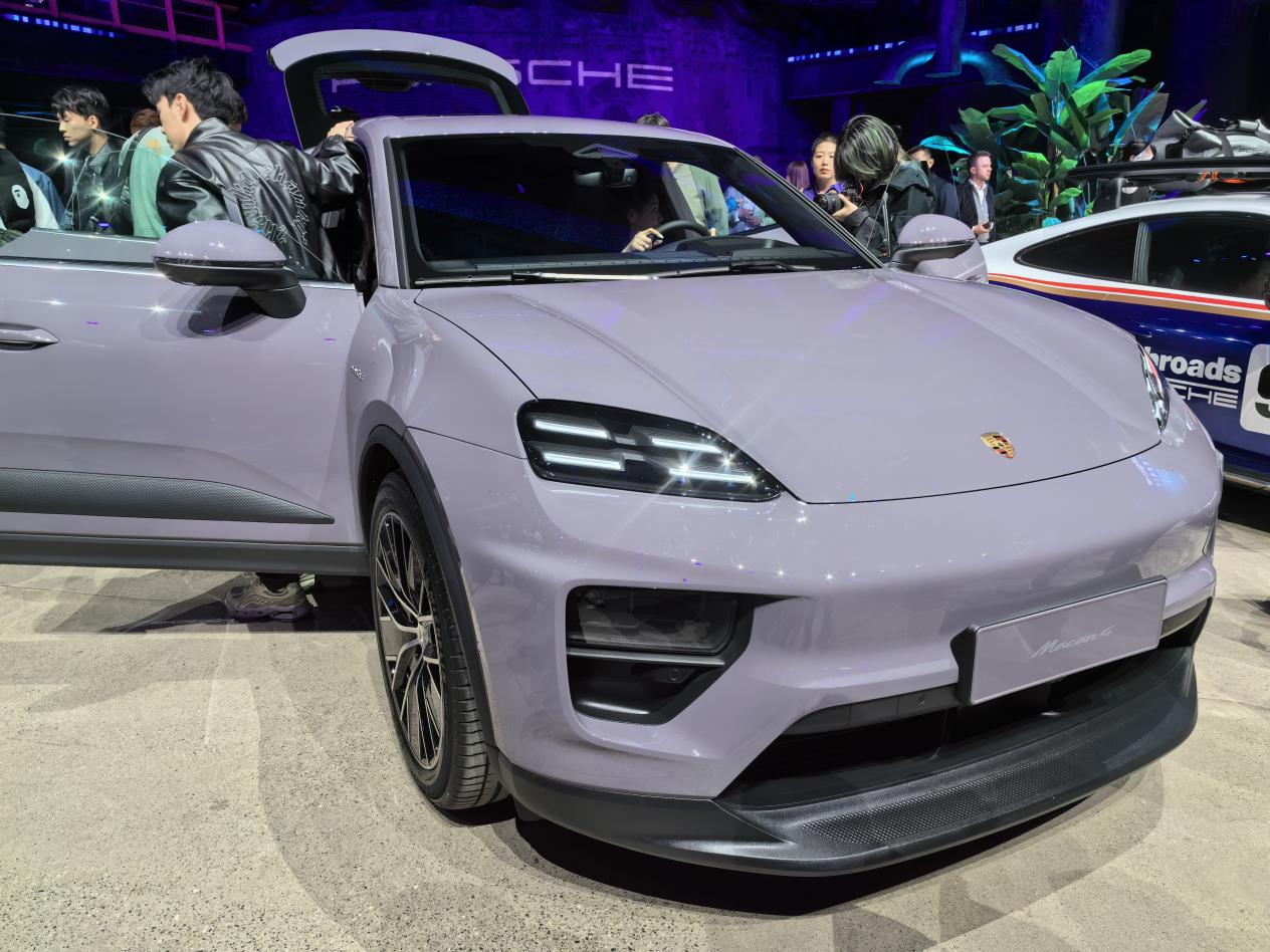 1716886844203462.png 媒体管家: 将一同寻求有效的方式应对市场变化 保时捷中国回应部分经销商“逼宫”传闻(图1)