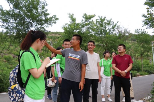 脚踏凤凰山下,遥望涅槃重生(图2)