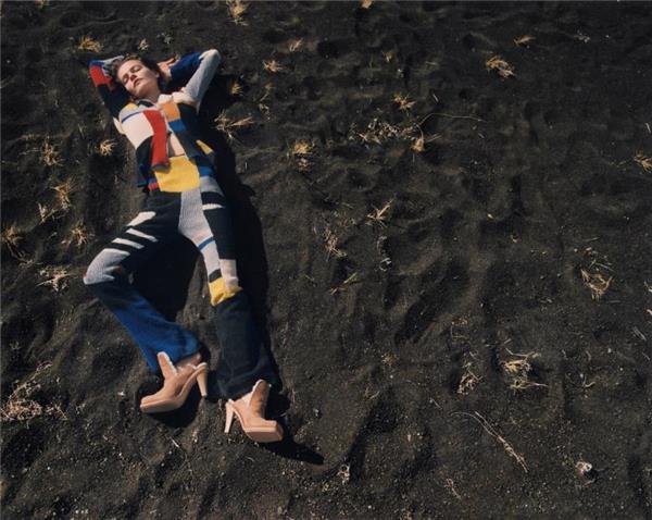 UGG X ECKHAUS LATTA 限量联名系列正式发布(图1)