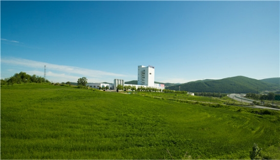 “乳业教父”郑俊怀隐身林海雪原，夯实红星乳业品质根基(图5)