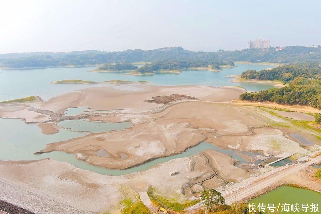 岛内中部水情“类黄灯”，里长怒呛民进党当局：别再创新名词(图1)